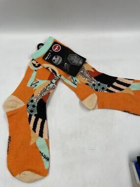 Women's Halloween NIGHTMARE BEFORE CHRISTMAS 9-11 Crew SOCKS Shoe Size 4-10